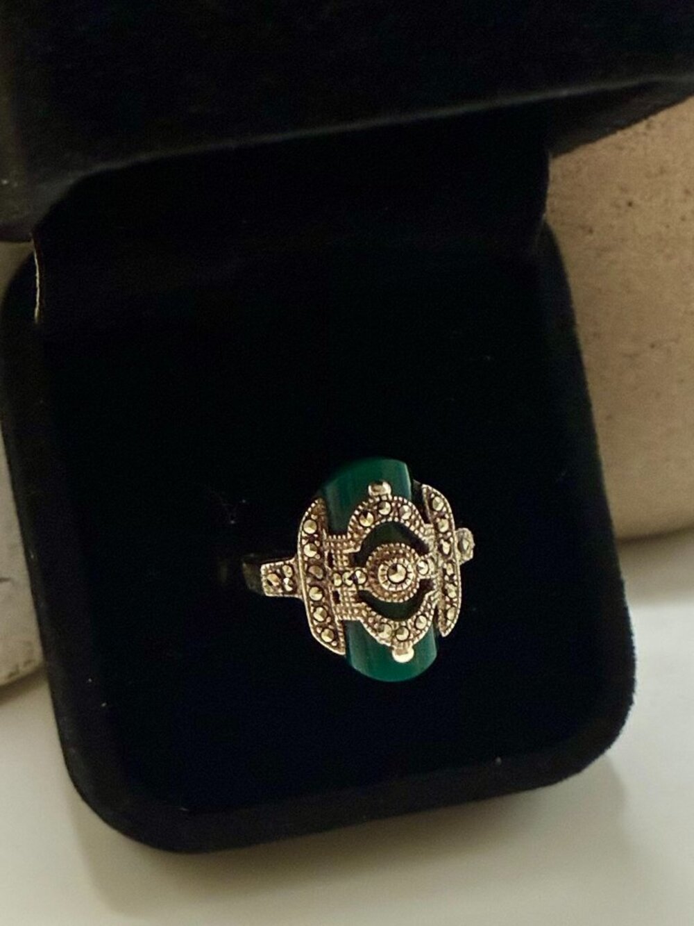 Vintage Signed Thai 925 Sterling Silver Green Chalcedony Marcasite Ring Size 6